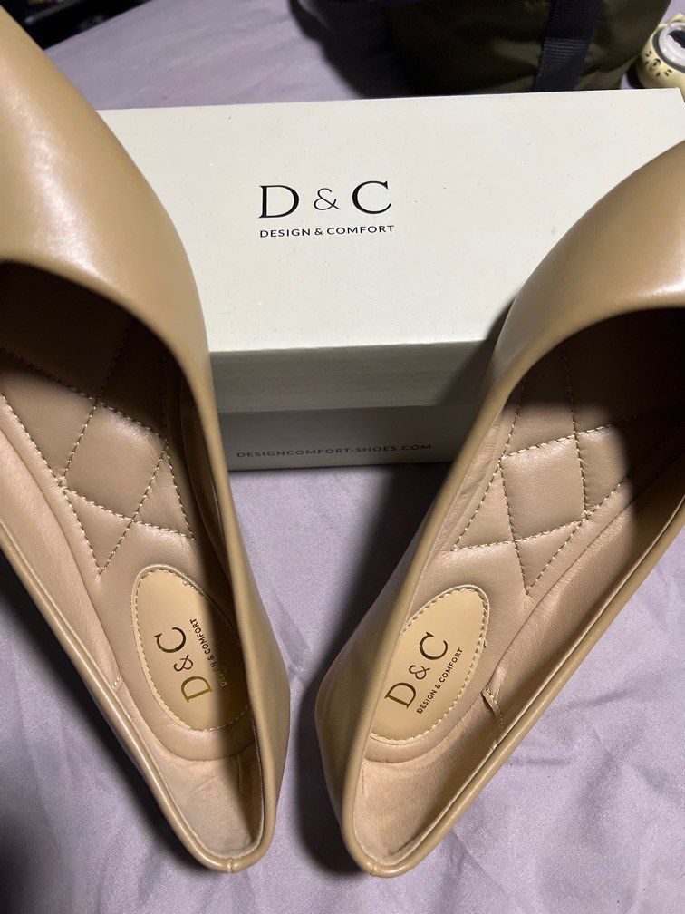 D C Nude Flats Women S Fashion Footwear Flats On Carousell