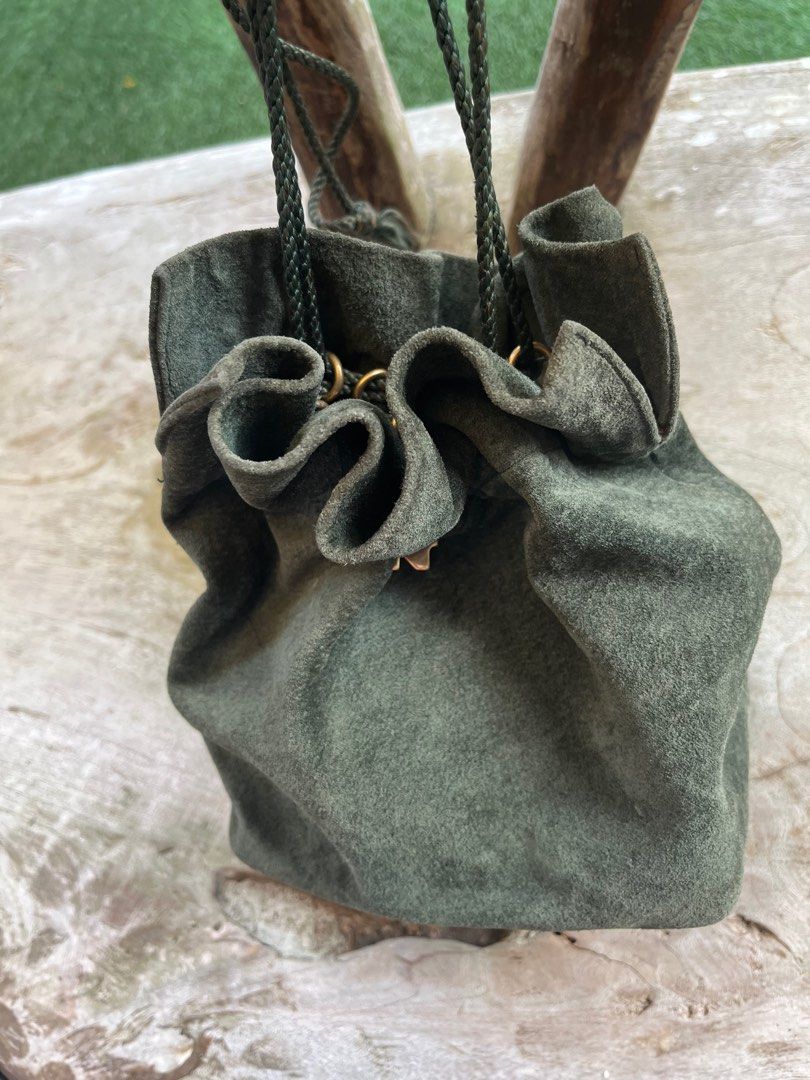 fitness retailer NINA RICCI Vintage Velvet Pouch Women Fashion