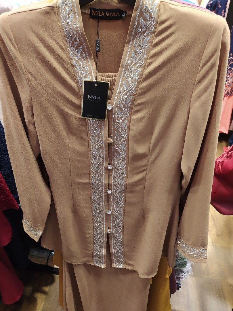 Nude Kebaya Sulam Women S Fashion Muslimah Fashion Baju Kurung