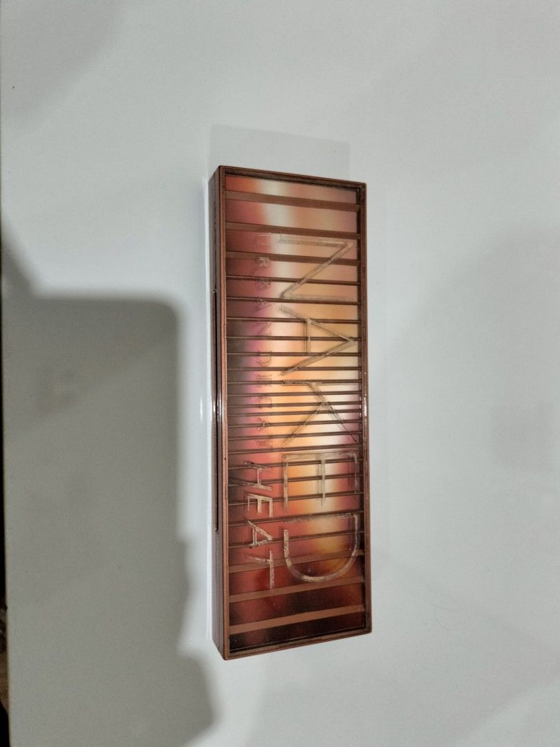 Urban Decay Naked Heat Kesehatan Kecantikan Rias Wajah Di Carousell