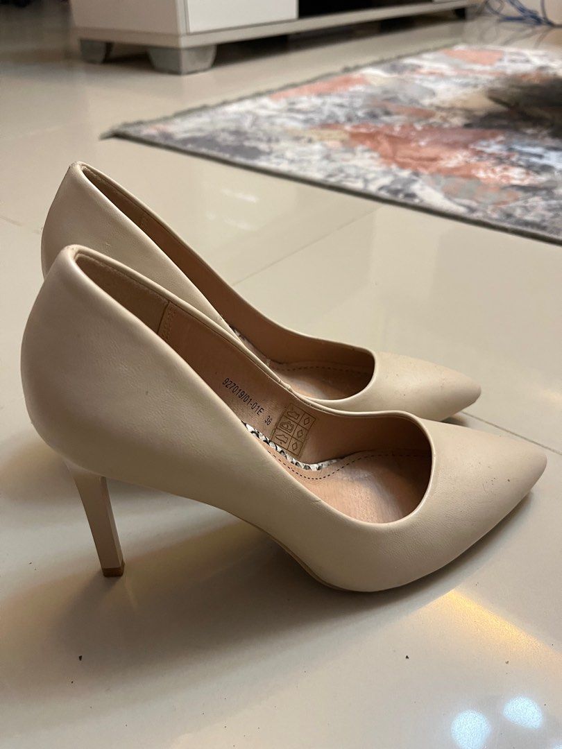 Betsy Nude Heels Women S Fashion Footwear Heels On Carousell
