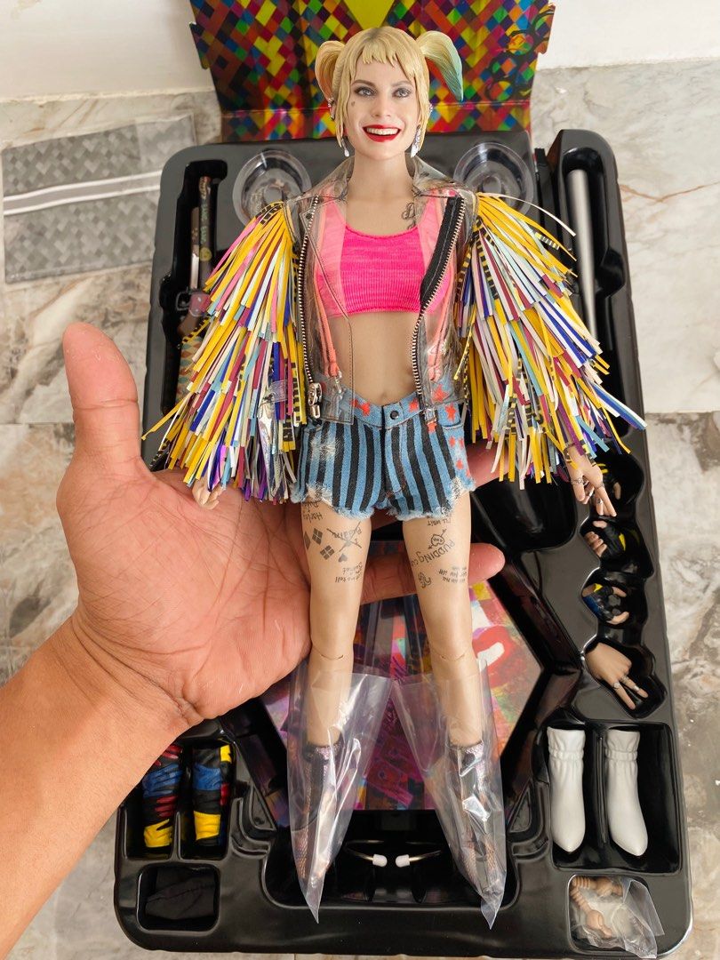 HOT TOYS HARLEY QUINN BIRDS OF PREY Hobbies Toys Toys Games On Carousell
