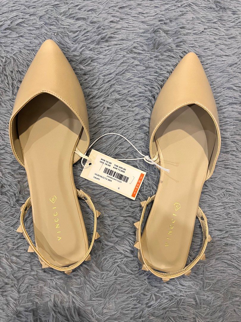 Vincci Nude Flat Women S Fashion Footwear Flats On Carousell