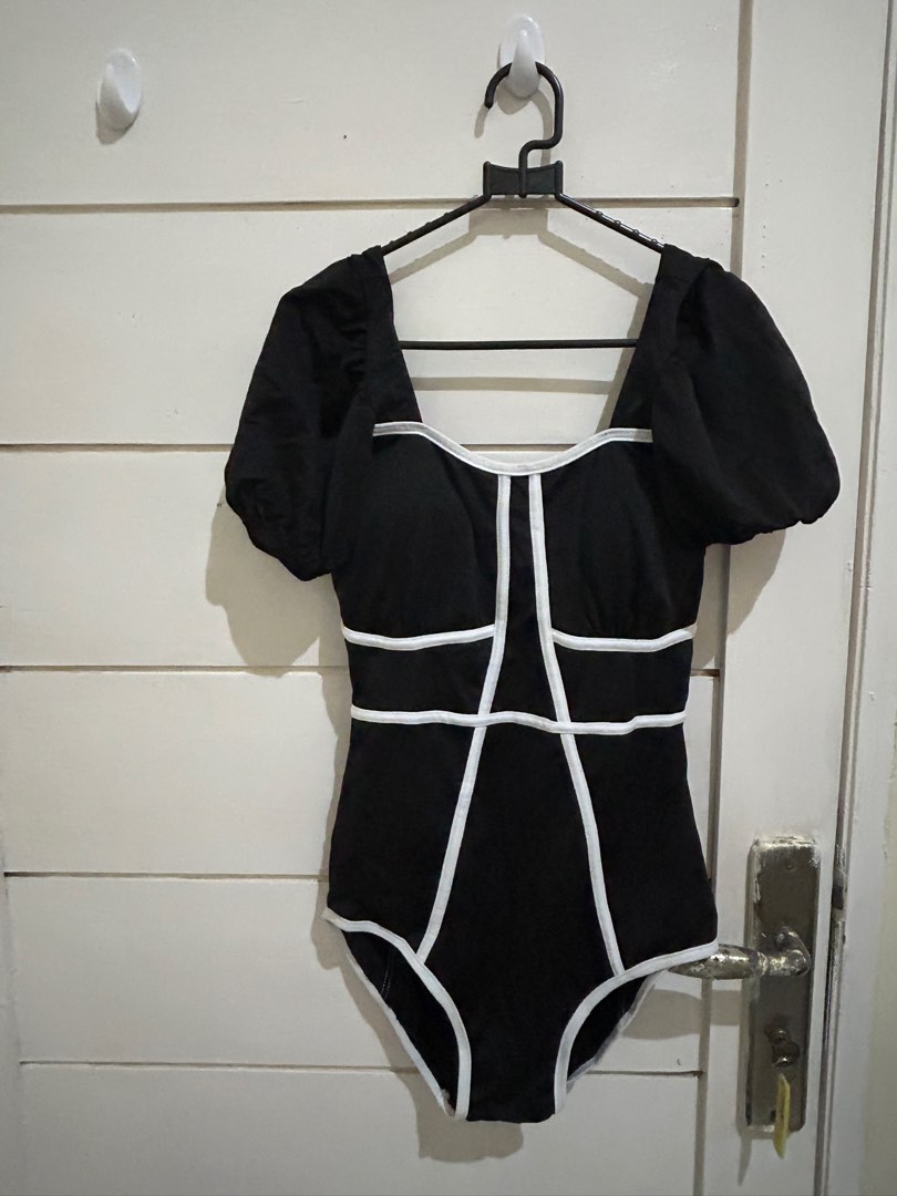 Black Bikini Olah Raga Baju Olahraga Di Carousell