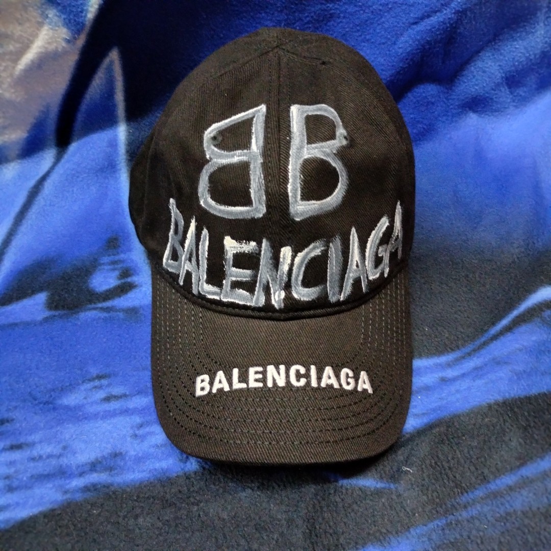 Topi Balenciaga Fesyen Pria Aksesoris Topi Di Carousell