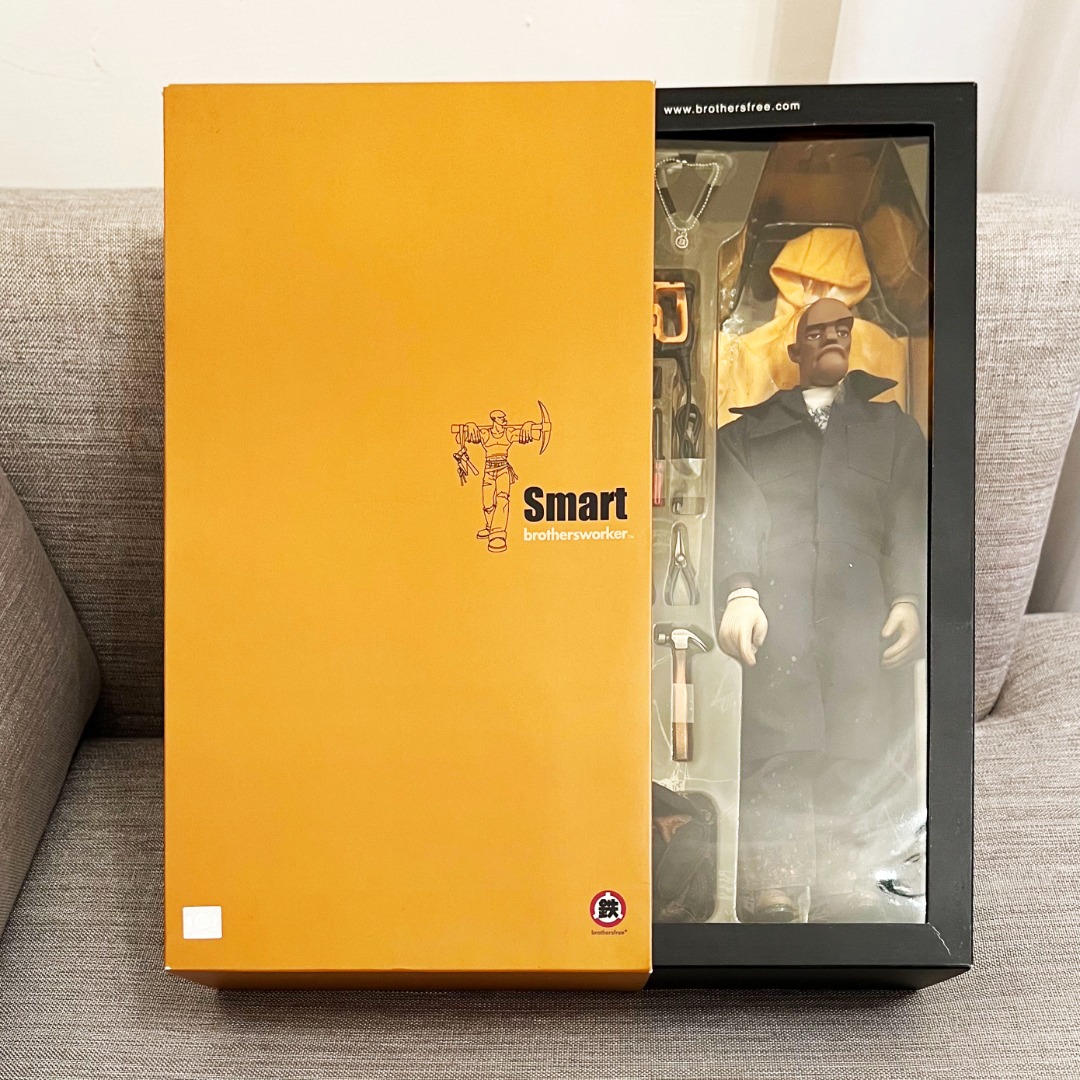 HOT TOYS 絶版珍藏公仔 Brothers Worker SMART 鐵人兄弟工人系列 吋 全新正品 書籍休閒與玩具 玩具公仔桌遊在旋轉拍賣