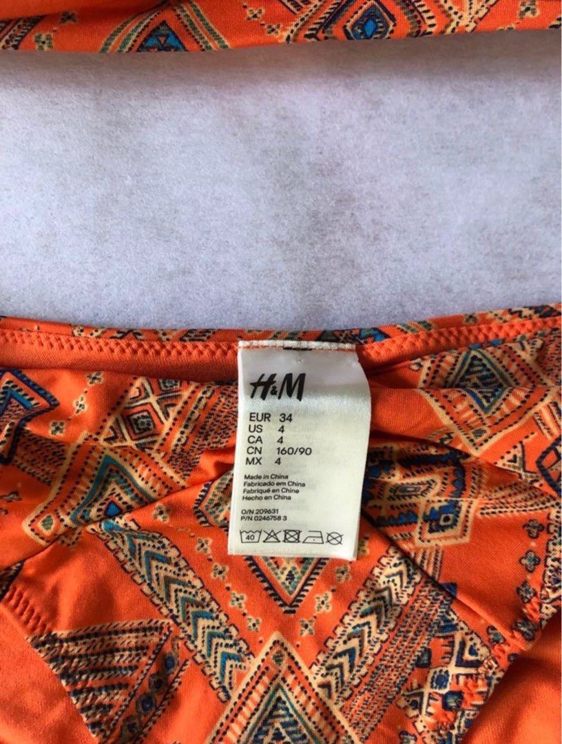 H M Two Piece Bikini Women S Fashion Swimwear Bikinis Swimsuits On Carousell