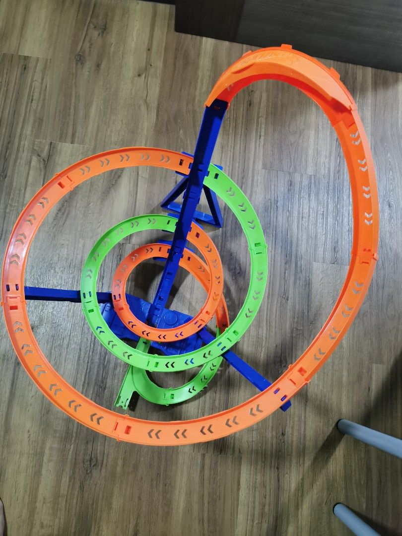 Hot Wheels Action Cyclome Crash Playset Hobbies Toys Toys Games On Carousell