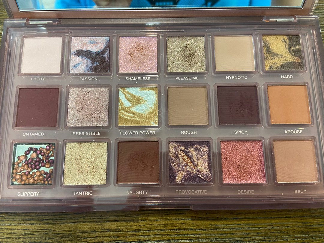 Huda Beauty Naughty Nude Eyeshadow Beauty Personal Care Face