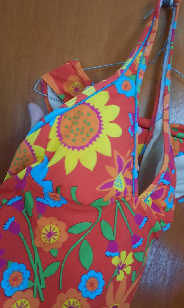 Swimsuit Bikini Baju Renang Two Piece Olah Raga Baju Olahraga Di Carousell