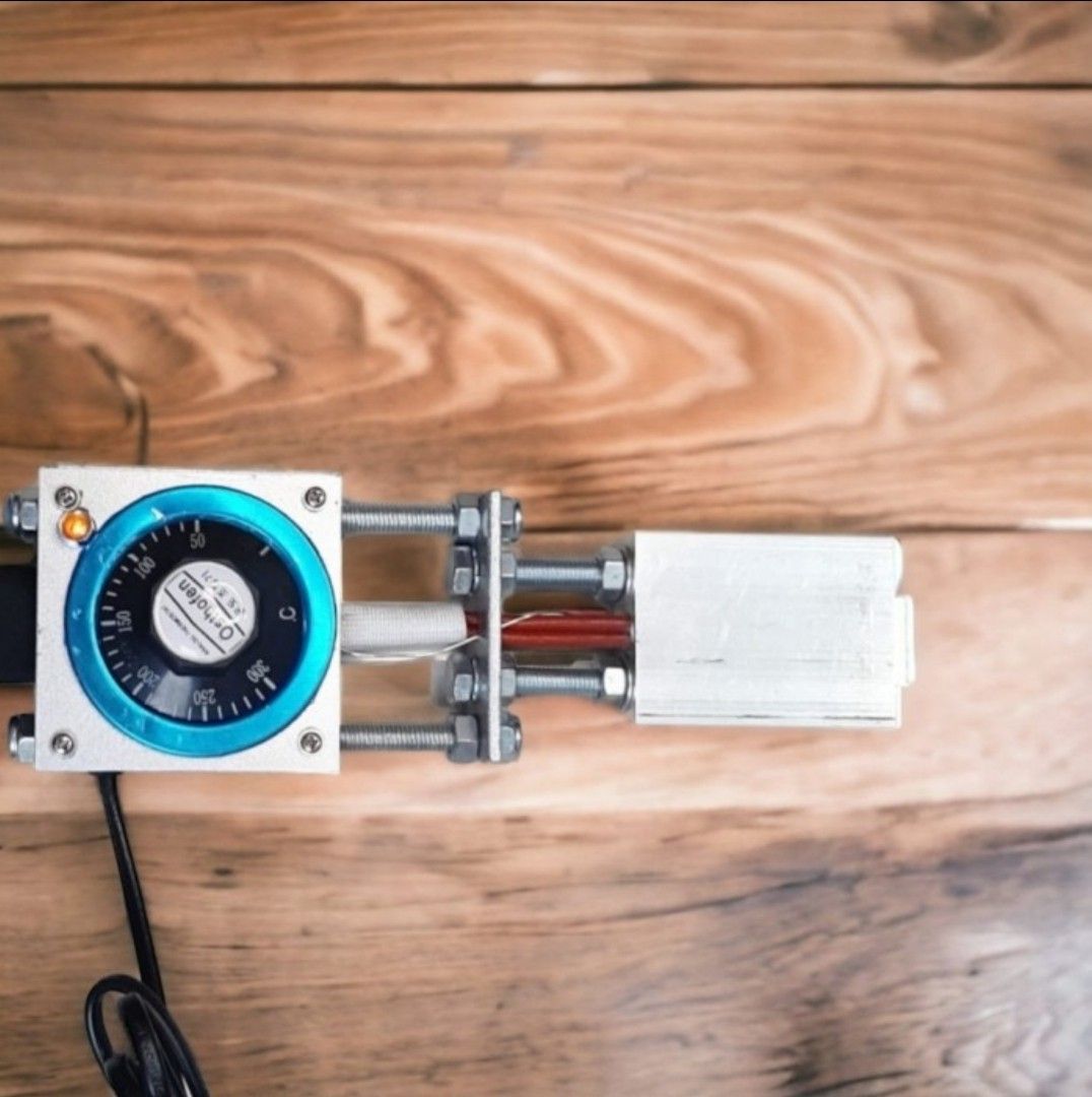 Mesin Emboss Hot Print Foil Kulit Karet Plastik Karton Dan Imitasi Serba Serbi Others Di Carousell