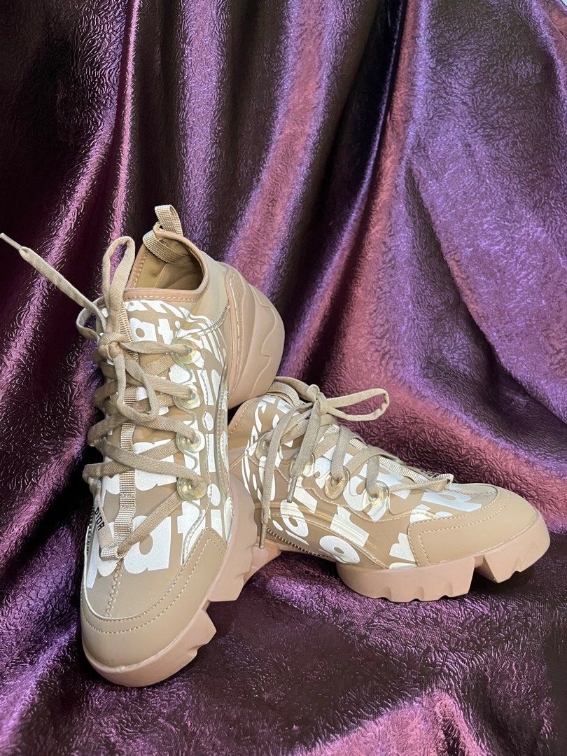 Sepatu Dior Nude Barang Mewah Tas Dompet Di Carousell
