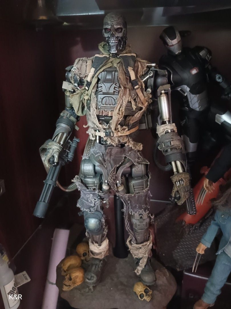 Hot Toys Terminator Endoskeleton T Hobbies Toys Toys Games On Carousell