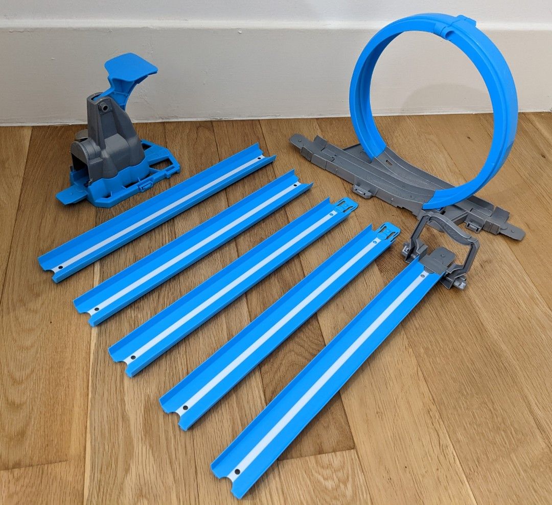 Pre Loved Hot Wheels Double Loop Dash Playset Fold Go Racetrack Hobbies Toys Toys