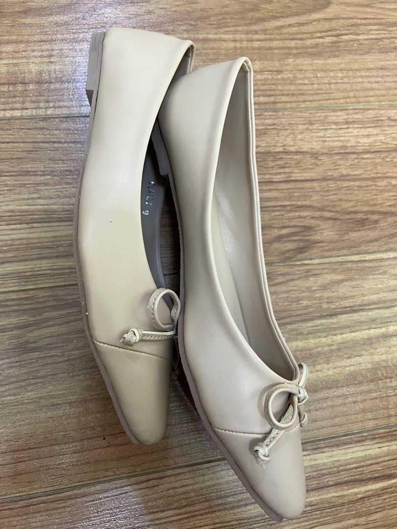 Aztrid Nude Flats Women S Fashion Footwear Flats Sandals On Carousell