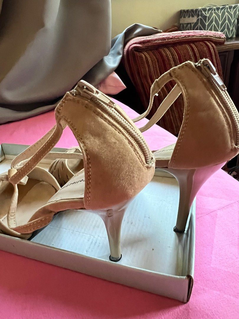 Gibi Nude Heels Women S Fashion Footwear Heels On Carousell