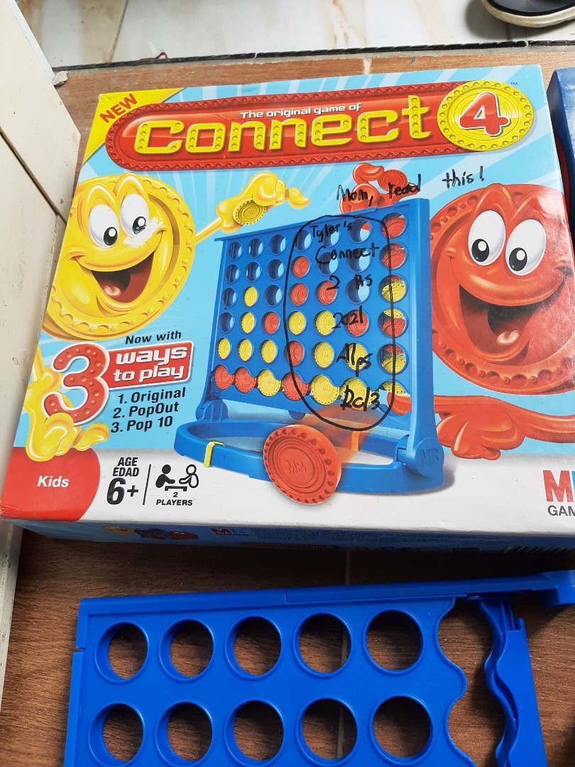 Connect 4 Toys Collectibles Permainan Papan Kartu Di Carousell