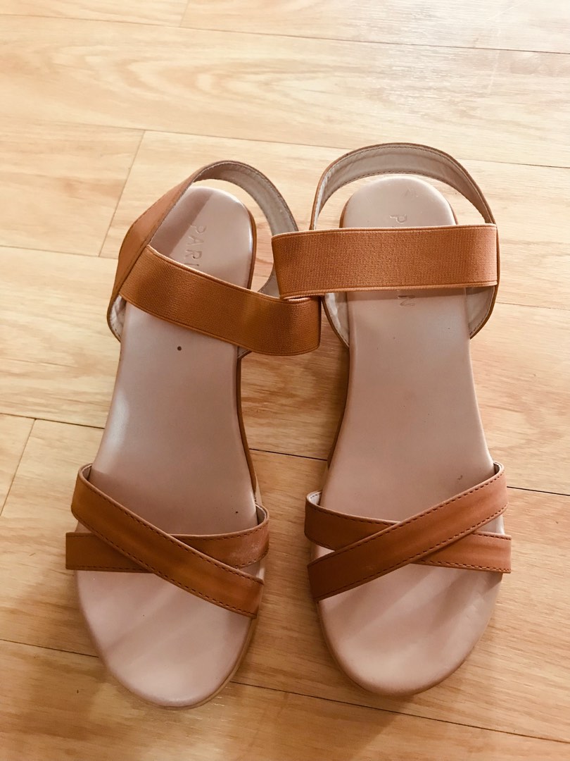 Parisian Nude Sandals With Free Women S Fashion Footwear Sandals On