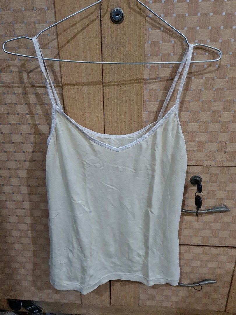 Nude Tank Top Marks N Spencer Fesyen Wanita Pakaian Wanita Atasan Di Carousell