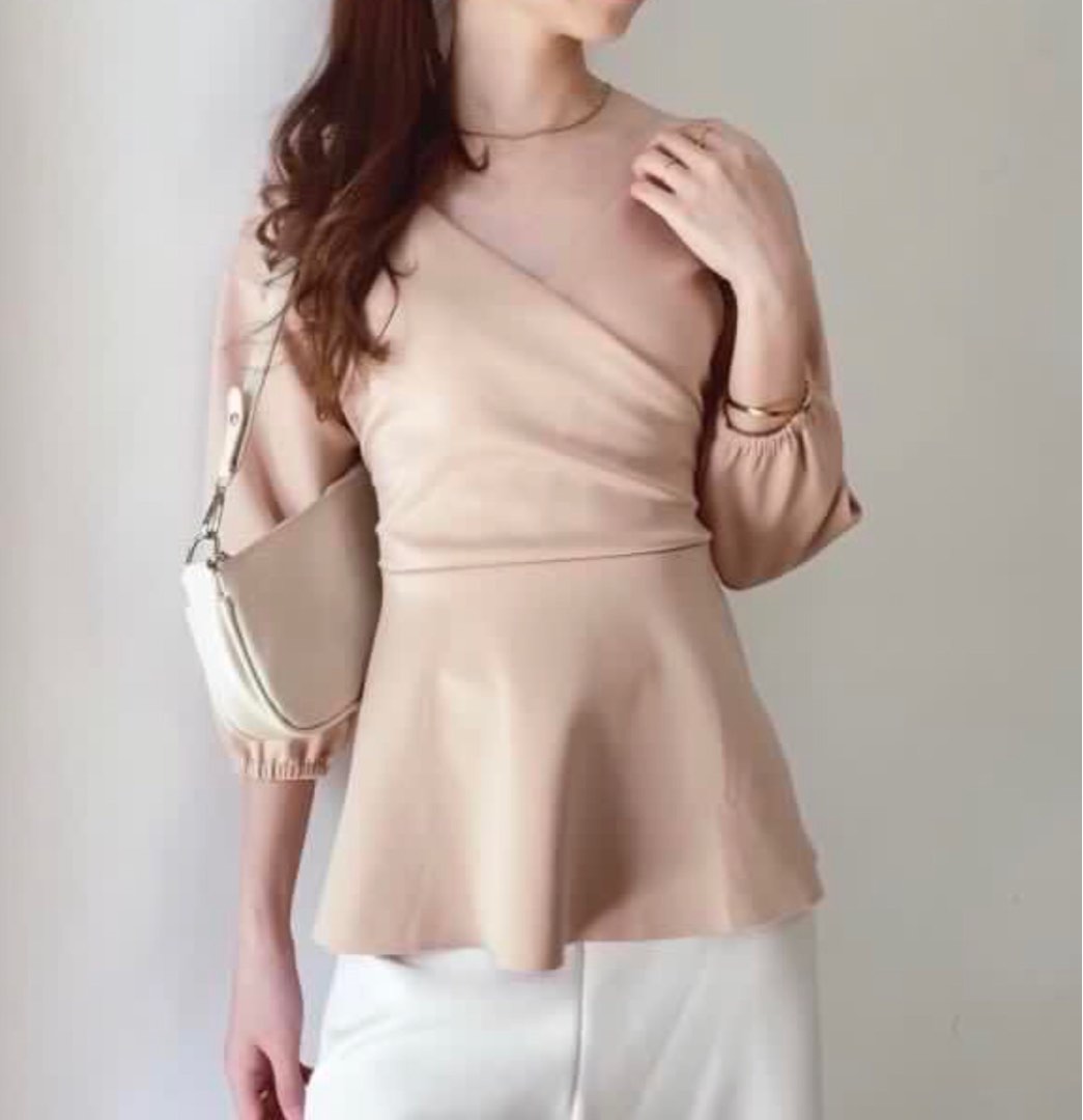 Sabrina Blouse Nude Top Coksu Fesyen Wanita Pakaian Wanita Atasan Di