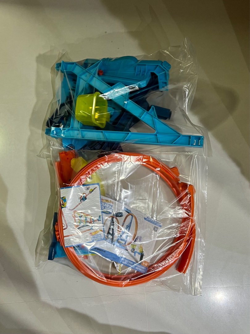 Hot Wheels Track Builder Unlimited Triple Loop Kit Hobbies Toys Toys Games On Carousell