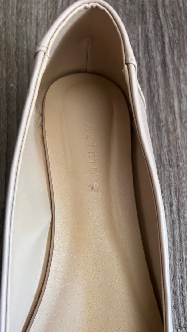 Aztrid Ph Nude Flats Women S Fashion Footwear Flats Sandals On