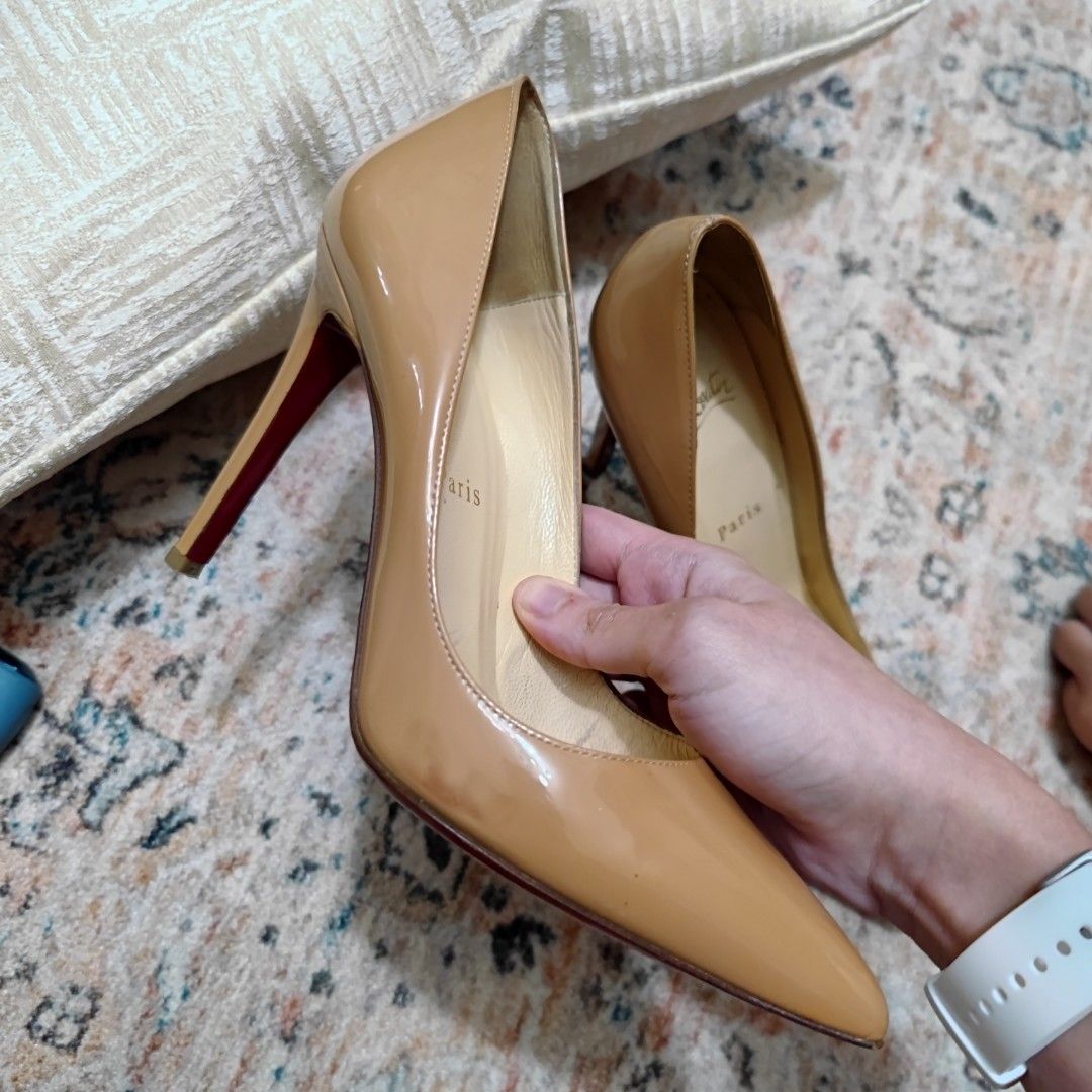 Christian Louboutin Kate Pumps Heels Nude Fesyen Wanita Sepatu Di