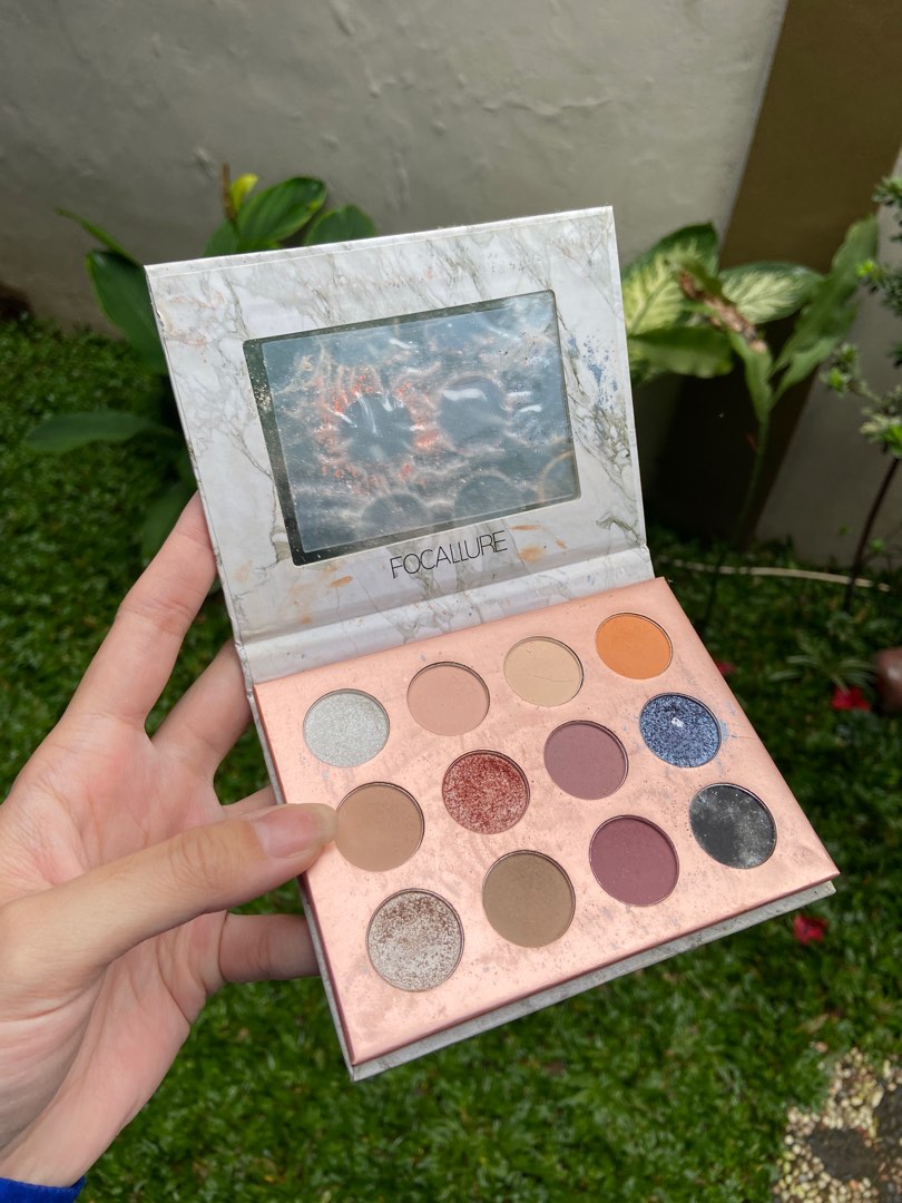 Focallure Nude Eyeshadow Palette Kesehatan Kecantikan Rias Wajah Di