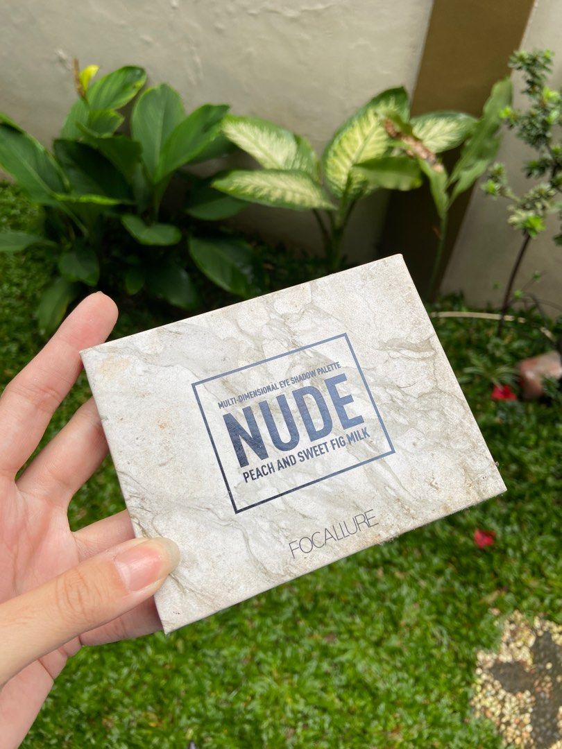 Focallure Nude Eyeshadow Palette Kesehatan Kecantikan Rias Wajah Di