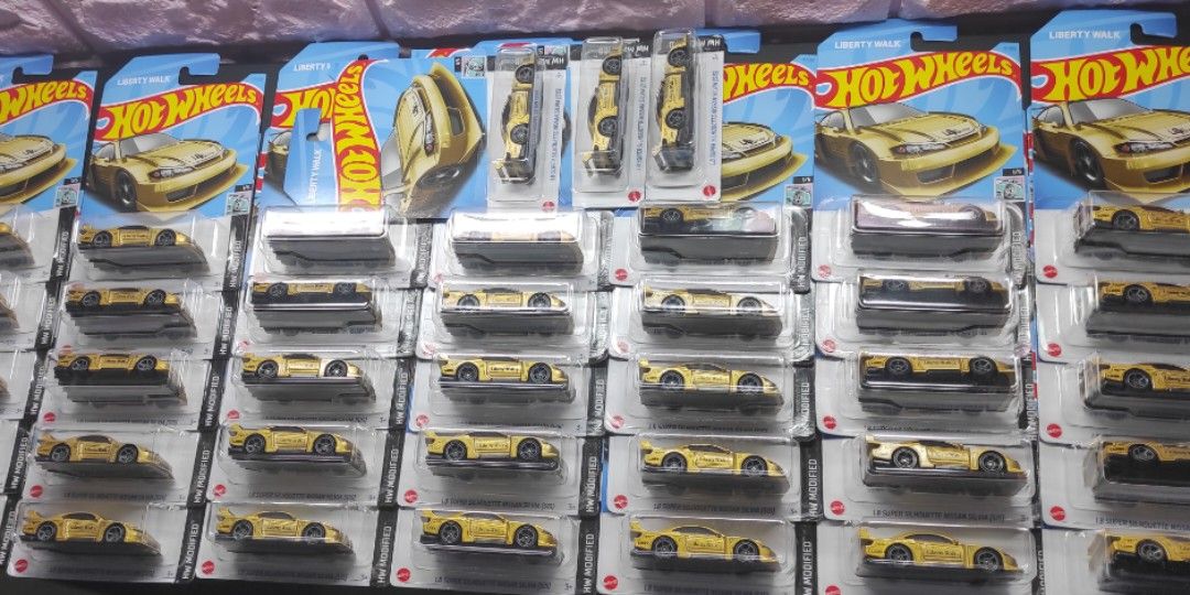 Hot Wheels Lbwk Nissan Silvia S Gold Hobbies Toys Toys Games On Carousell