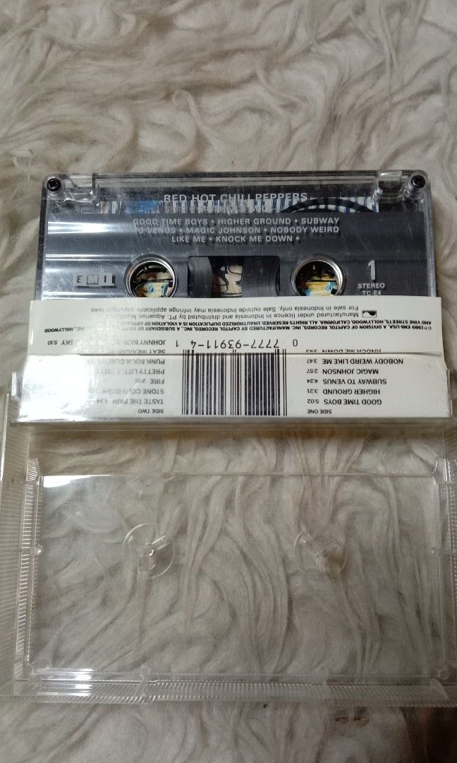 Red Hot Chili Peppers Mother S Milk Kaset Pita Musik Media CD DVD Lainnya Di Carousell