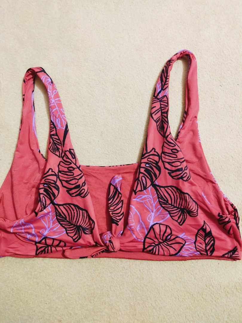 Rvca Tropic Punch Way Bikini Top Swim Top On Carousell
