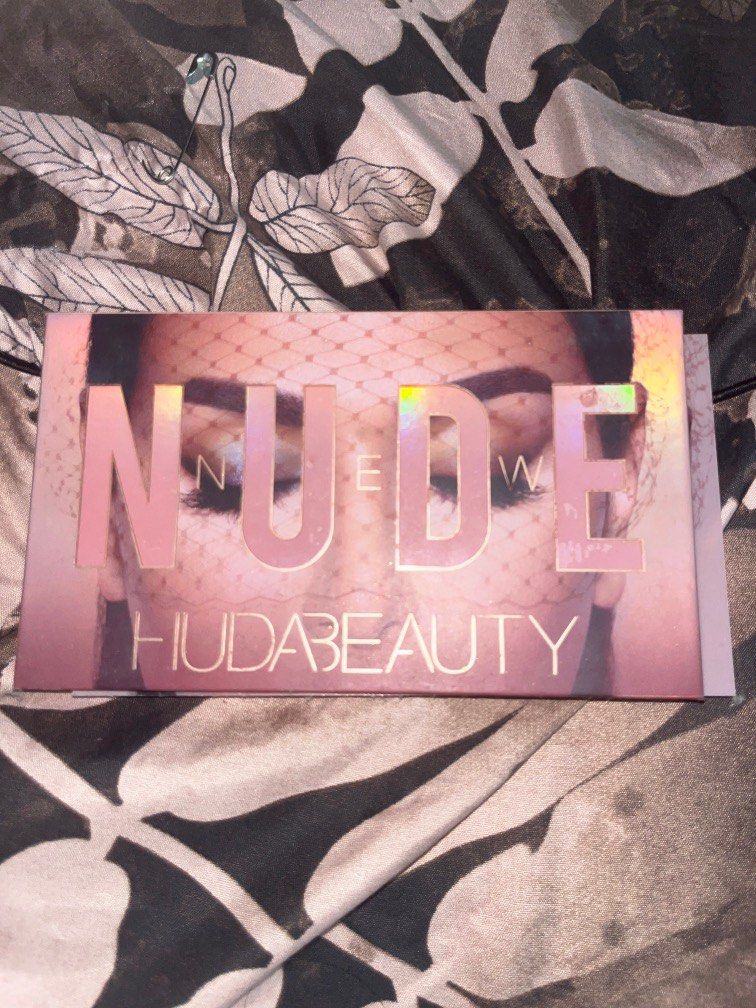 Huda Beauty Nude Eyeshadow Palette Beauty Personal Care Face