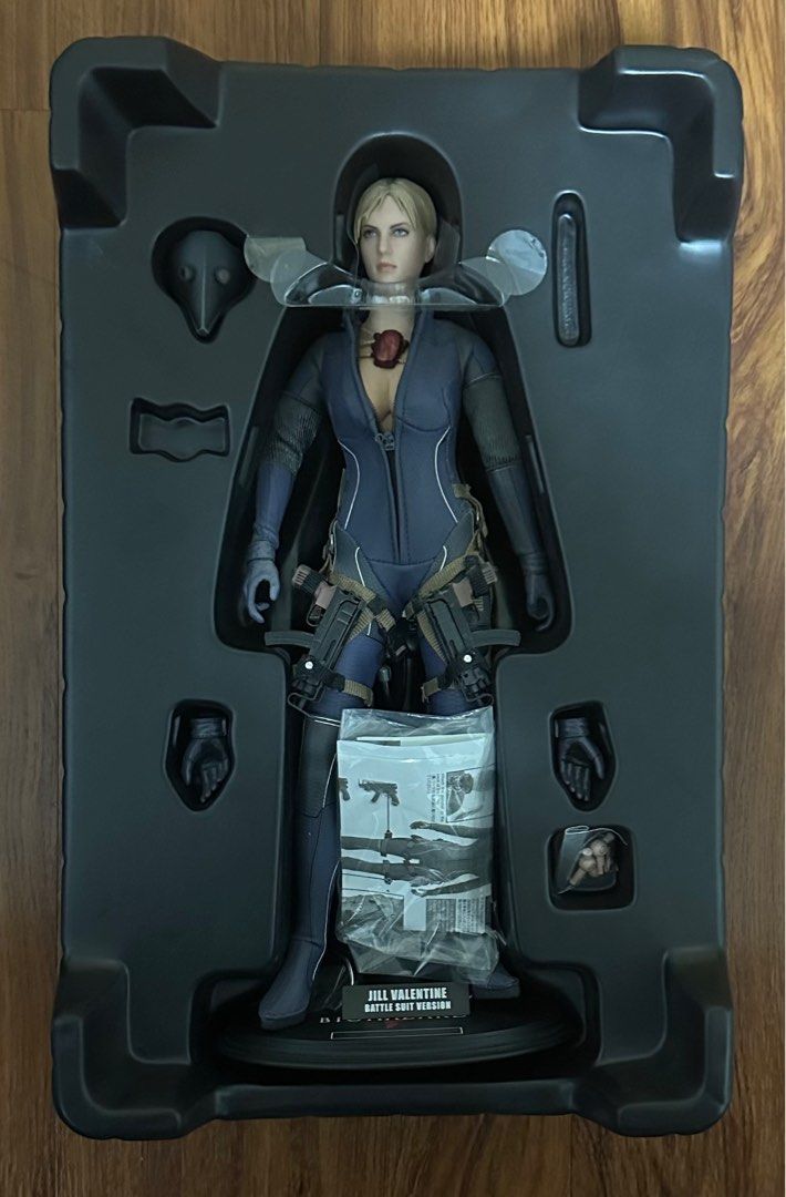 Hot Toys Jill Valentine Battle Suit Version Biohazard Hobbies Toys Toys Games On Carousell