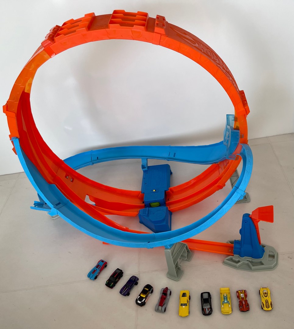 Mattel Hot Wheels Action Massive Loop Mayhem Vehicle Track Set Hobbies Toys Toys Games On