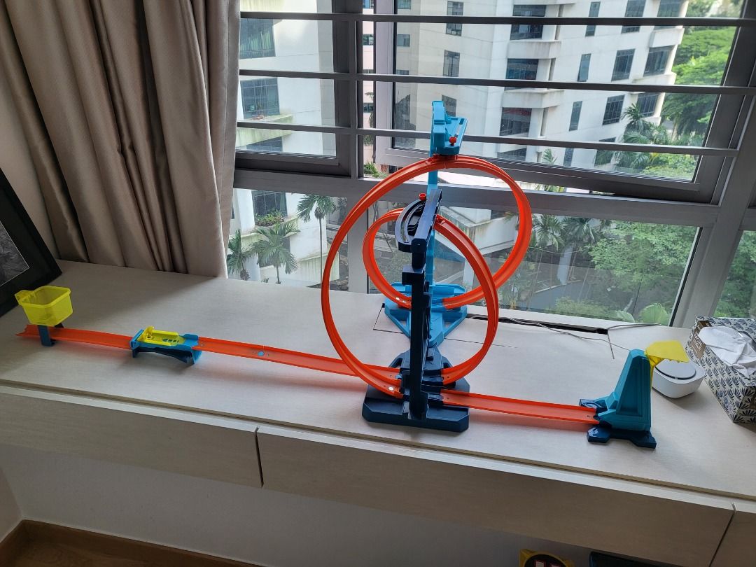 Hot Wheels Track Builder Unlimited Triple Loop Kit Hobbies Toys