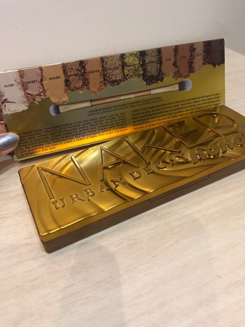 Urban Decay Naked Honey Palette Kesehatan Kecantikan Rias Wajah Di
