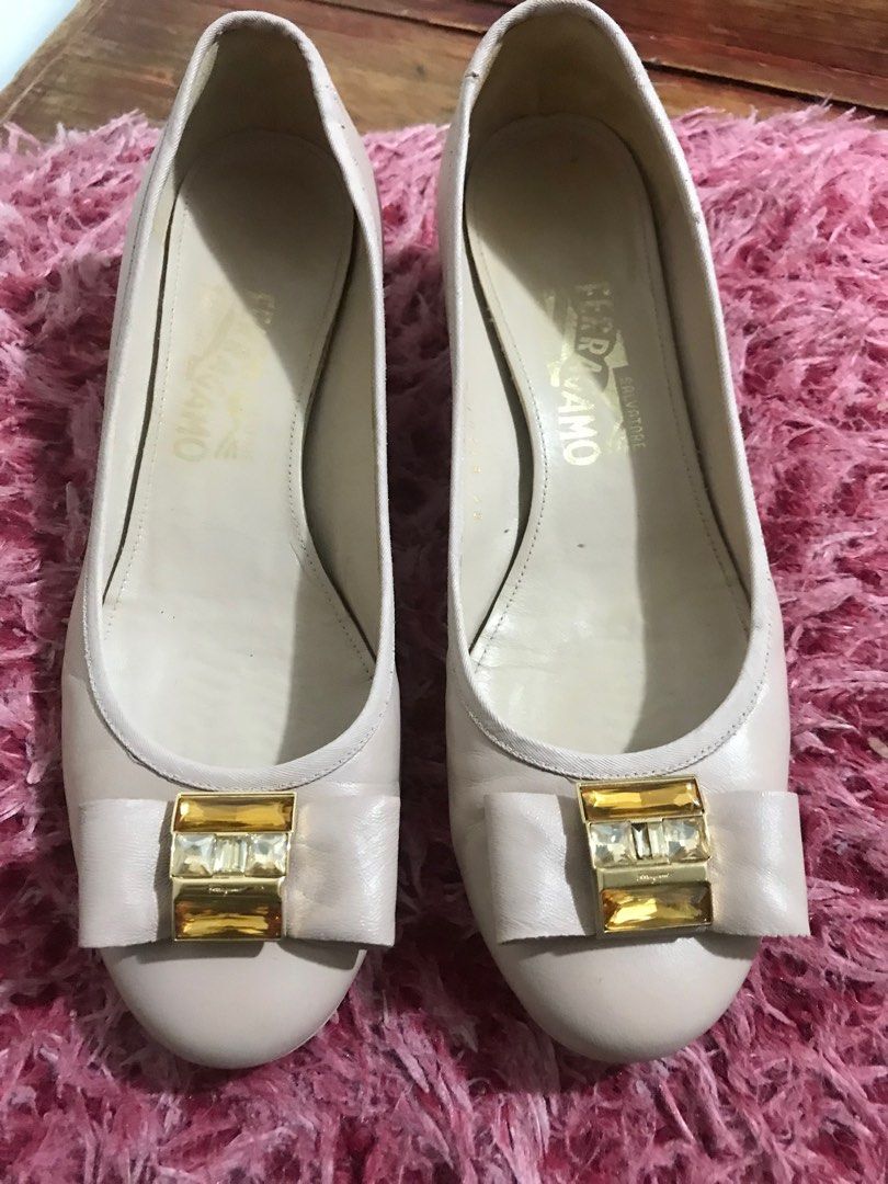 Salvatore Ferragamo Nude Block Heel Pump Women S Fashion Footwear