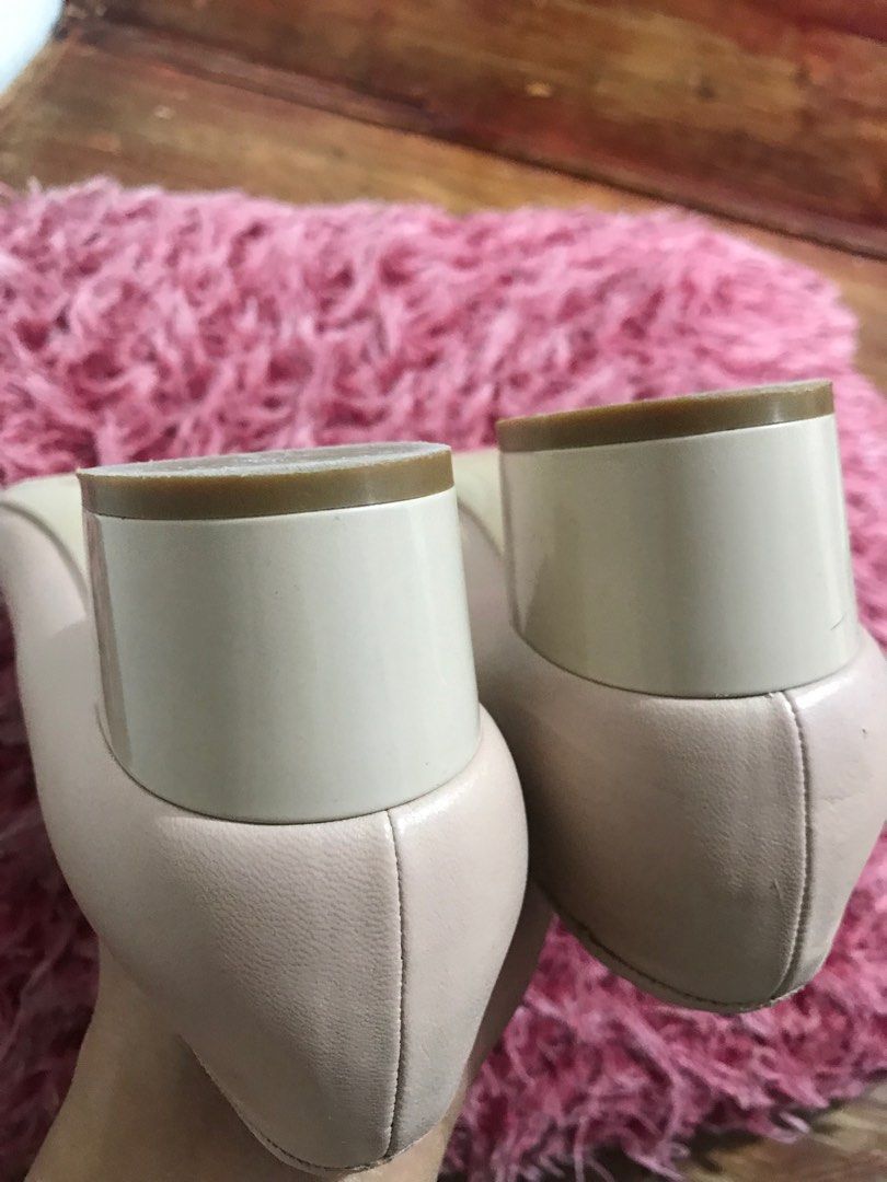 Salvatore Ferragamo Nude Block Heel Pump Women S Fashion Footwear
