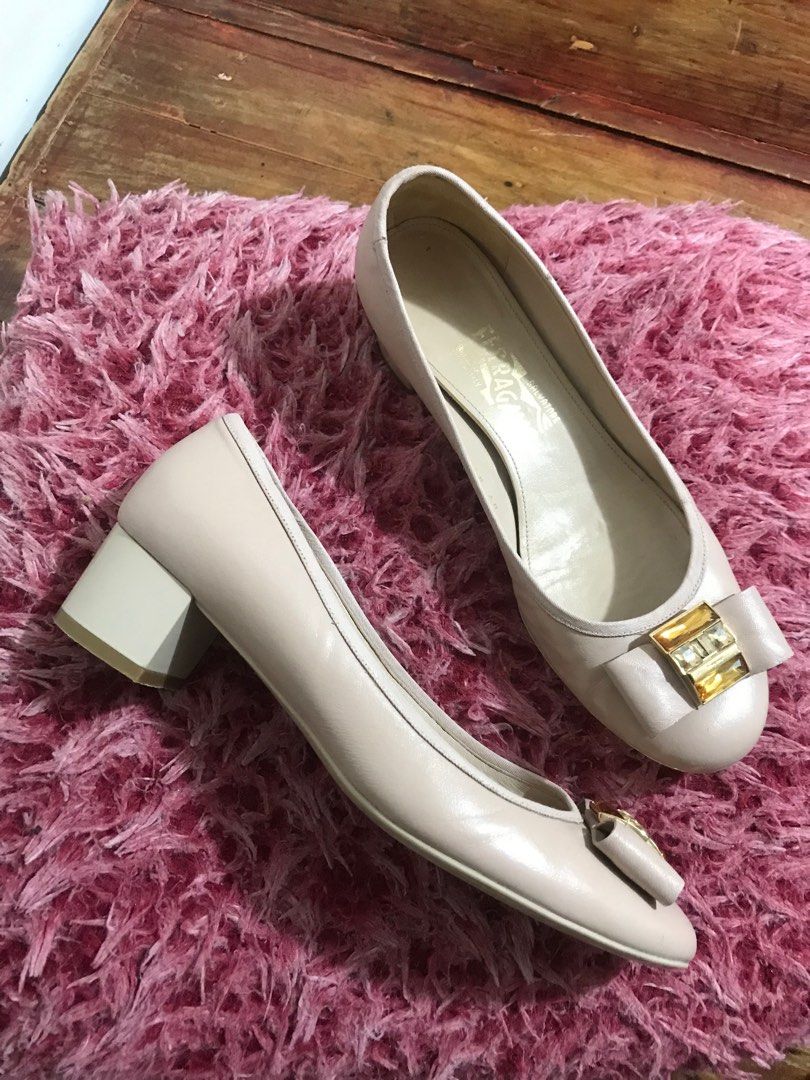 Salvatore Ferragamo Nude Block Heel Pump Women S Fashion Footwear