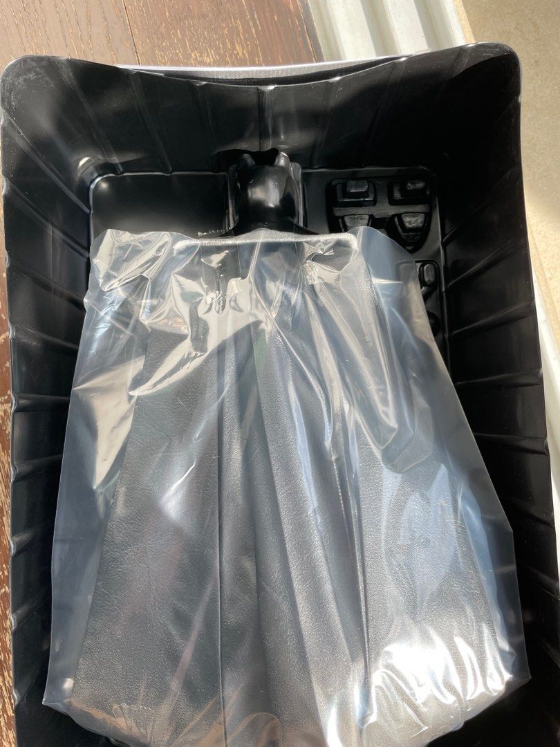 BvS Batman Hot Toys MMS 342 Hobbies Toys Toys Games On Carousell