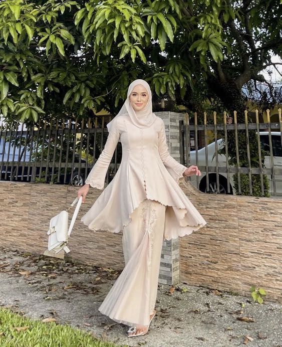 Hijabista Hub Nude Kurung Sareema Kebaya Women S Fashion Muslimah