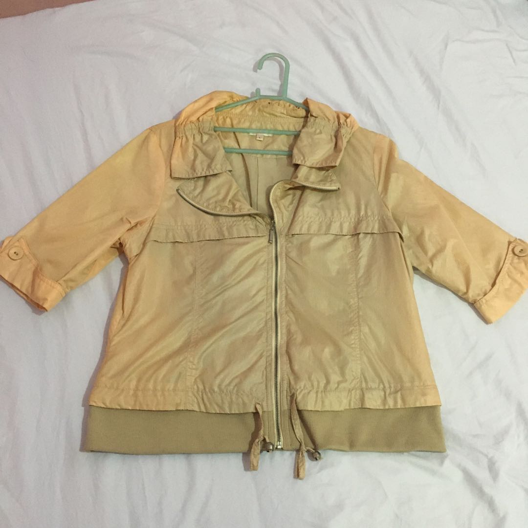 Jaket Warna Nude Fesyen Wanita Pakaian Wanita Baju Luaran Di Carousell