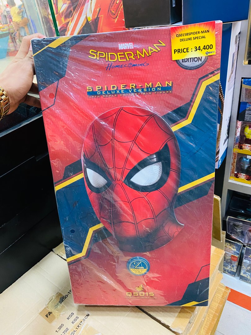 HOT TOYS SPIDERMAN HOMECOMING 1 4 Hobbies Toys Toys Games On Carousell