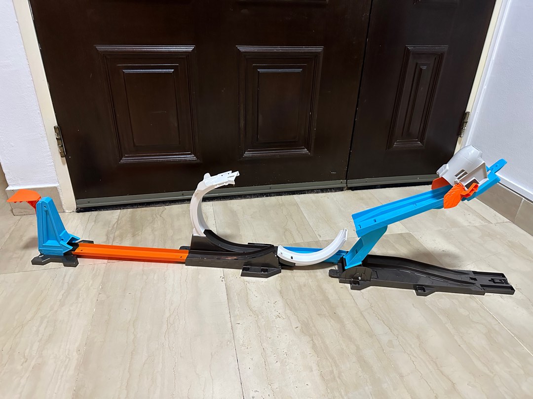 Hot Wheels Rocket Launch Challenge Hobbies Toys Toys Games On Carousell