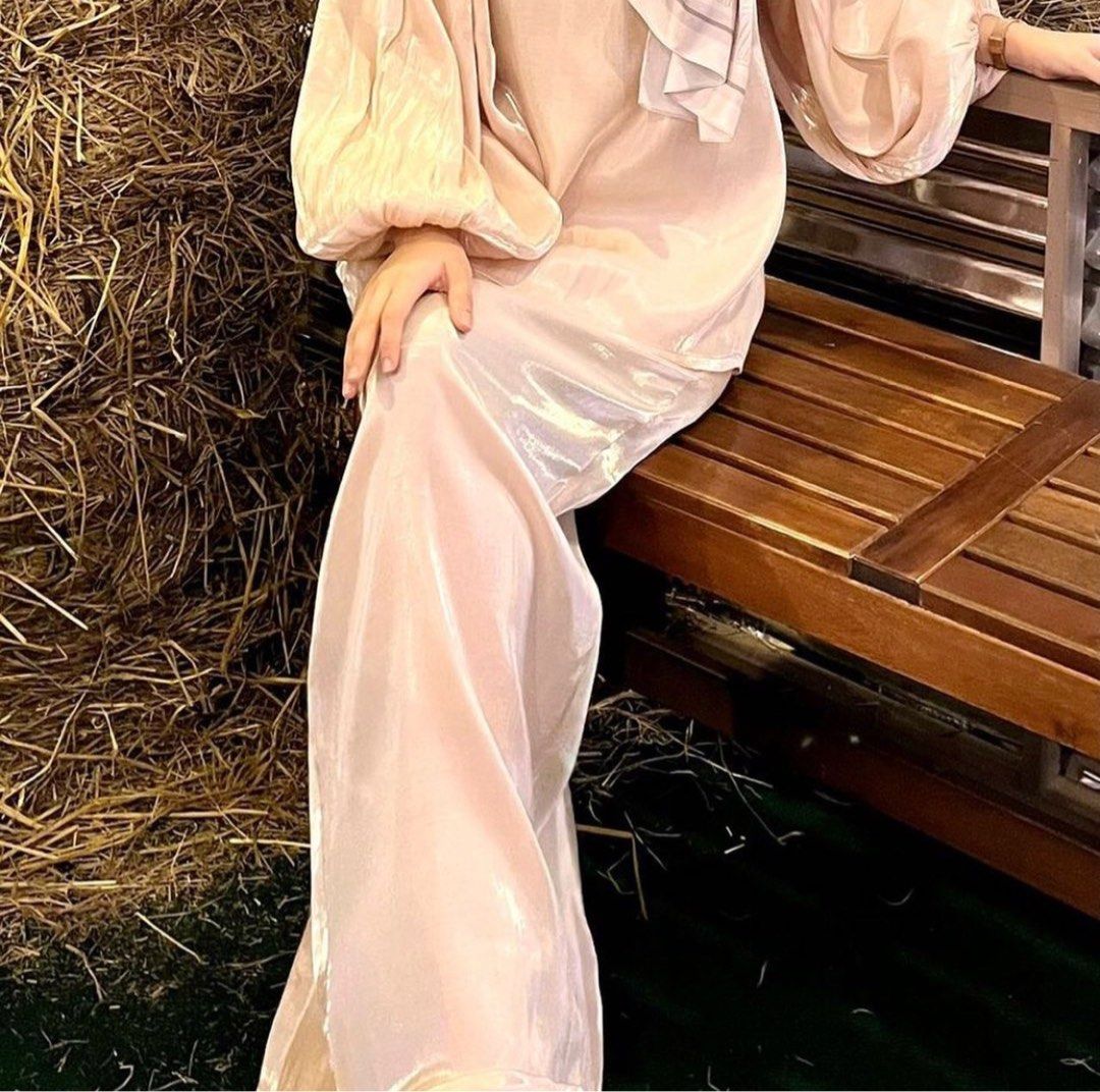 Hitam Manis Leia Kurung In Nude Women S Fashion Muslimah Fashion Baju Kurung Sets On Carousell