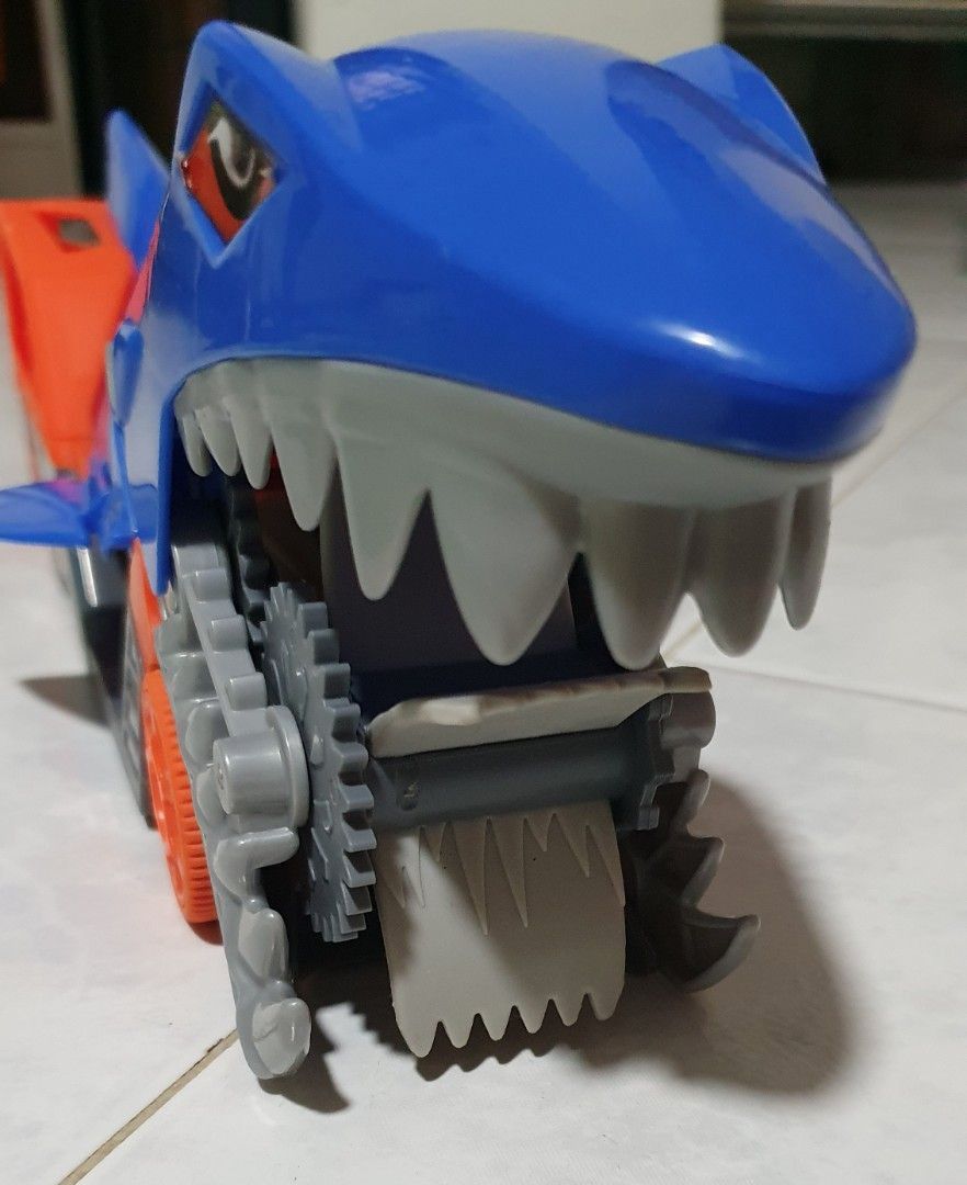 Hot Wheels Shark Chomp Transporter Hobbies Toys Toys Games On Carousell