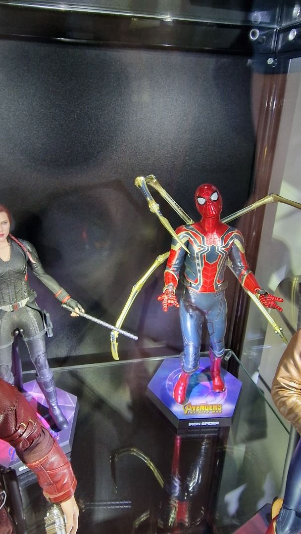 Hot Toys Spiderman Iron Spider Hobbies Toys Toys Games On Carousell