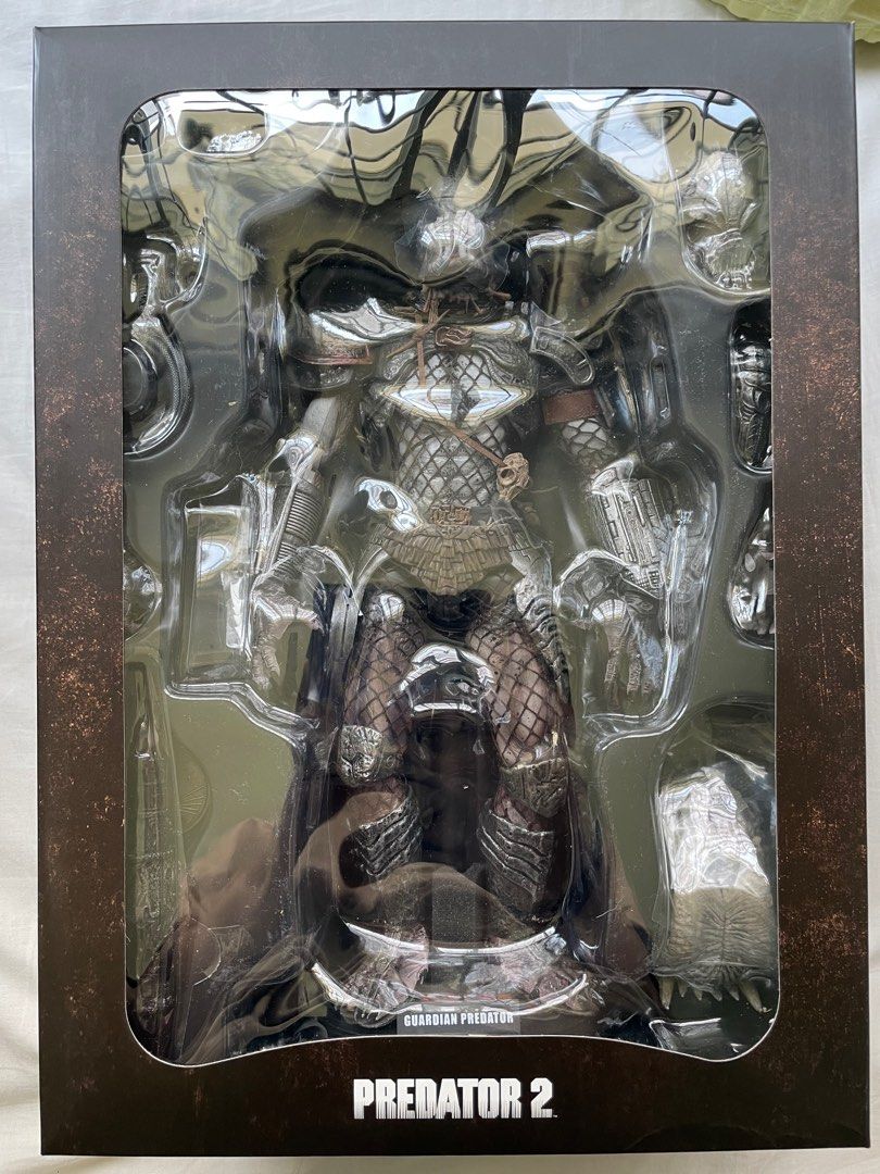 HOT TOYS GUARDIAN PREDATOR Hobbies Toys Toys Games On Carousell