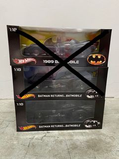 Hot Wheels Elite The Dark Knight Trilogy Batmobile With Authentic Batman Movie Cape
